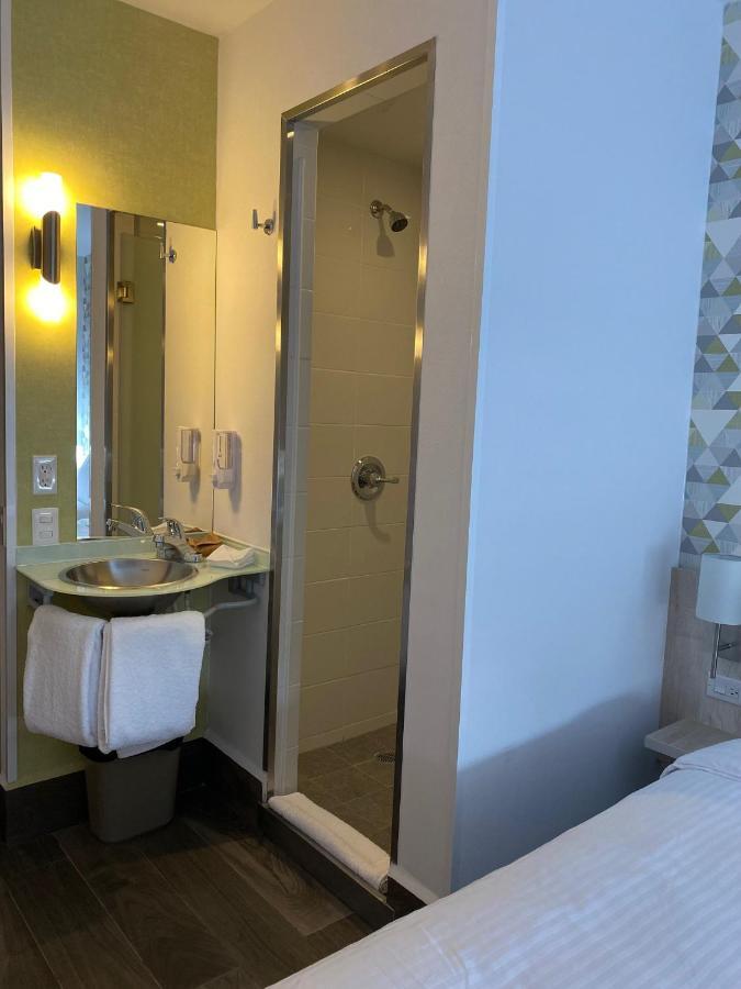 Hi! Monterrey Aeropuerto Hotel Apodaca Ngoại thất bức ảnh